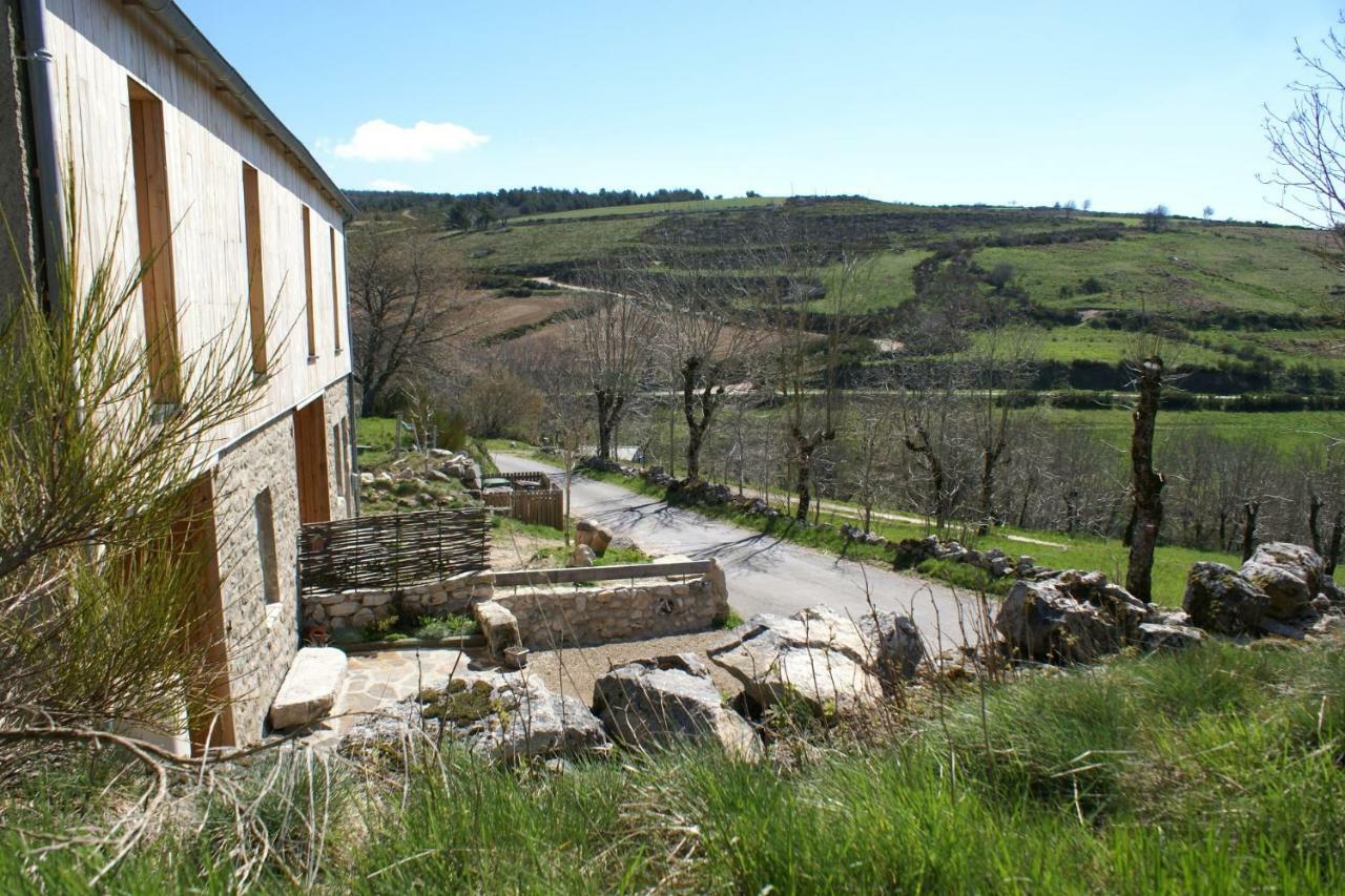 Gites La Boletiere Saint-Étienne-du-Valdonnez Екстериор снимка